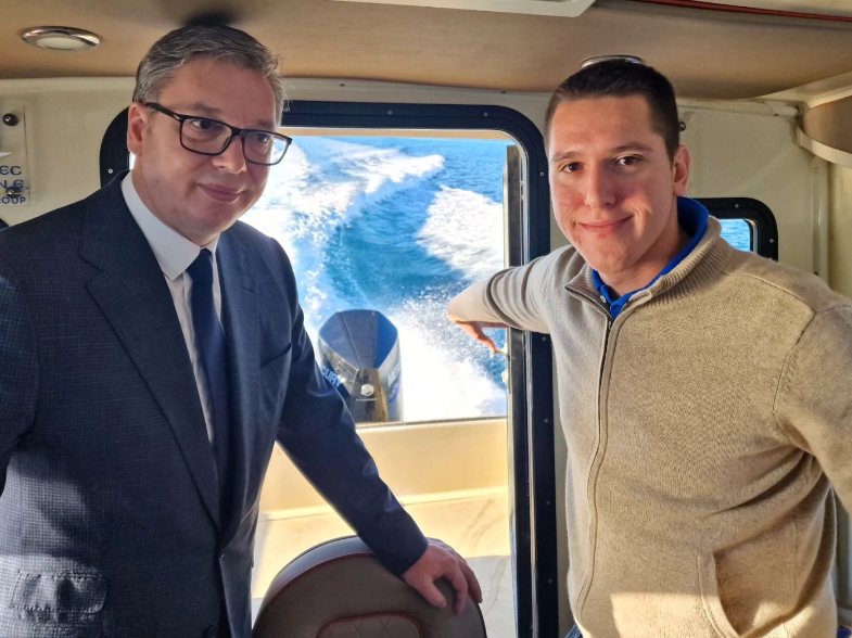 "PREDAJA NIJE OPCIJA" Vučić: Albanski policajci uperili puške u Danila, nisu mu skinuli majicu