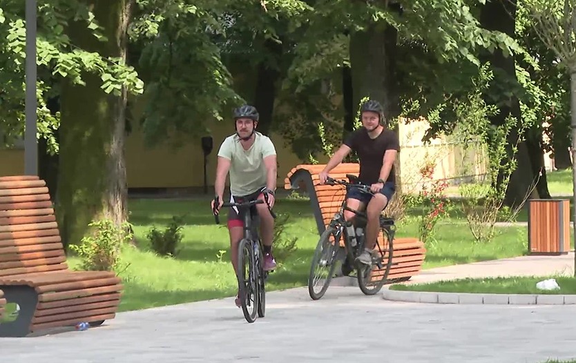 BICIKLOM STIGLI IZ NJEMAČKE U BANJALUKU Podvig trajao 12 dana, Alpe im bile najveća prepreka (VIDEO)