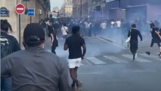 "ŠTA ĆU SAD? SVE SAM MU POSVETILA" Evo ko je tinejdžer zbog čijeg ubistva gori Francuska