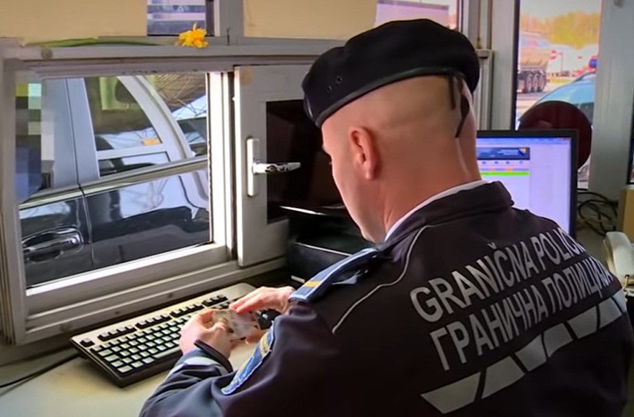 BRZA REAKCIJA POLICIJE Spriječeno krijumčarenje preko 30 stranih državljana u Velikoj Kladuši