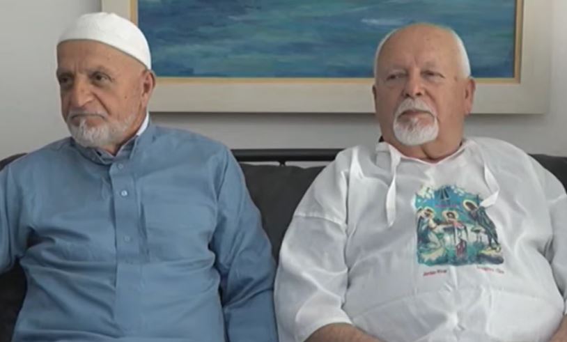 "NAMA VJERA NIJE PREPREKA" Milenko je Kemala upoznao u salonu ljepote prije 50 godina i od tad su nerazdvojni (VIDEO)