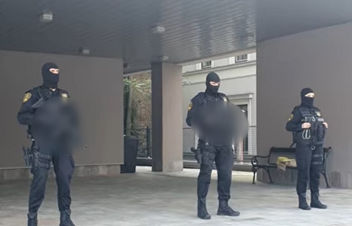 NASTAVAK AKCIJE "START" Policija pretresa zgradu opštine Stari Grad