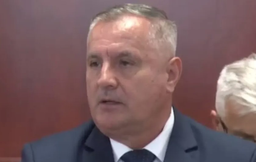 VIŠKOVIĆ USTAVNOM SUDU BIH Gospodo, ima strpljenja za sve, ali ne i za vaše odluke