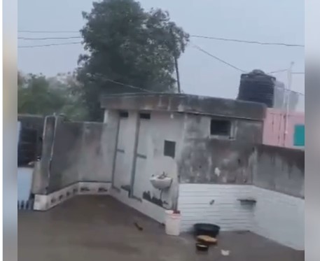 CIKLON "KATASTROFA" POGODIO INDIJU Na hiljade mjesta bez struje (VIDEO)