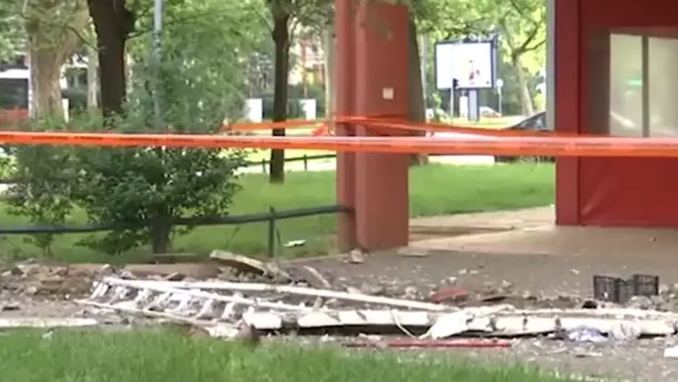 NA SREĆU NIKO NIJE POVRIJEĐEN Obrušila se betonska terasa sa 11. sprata