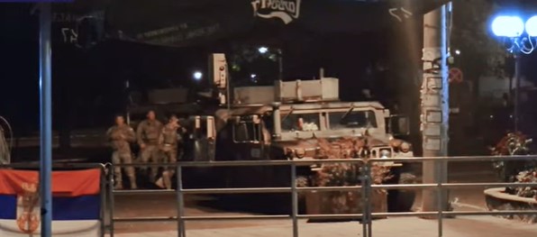 KFOR u Leposaviću uklonio bodljikavu žicu (VIDEO)