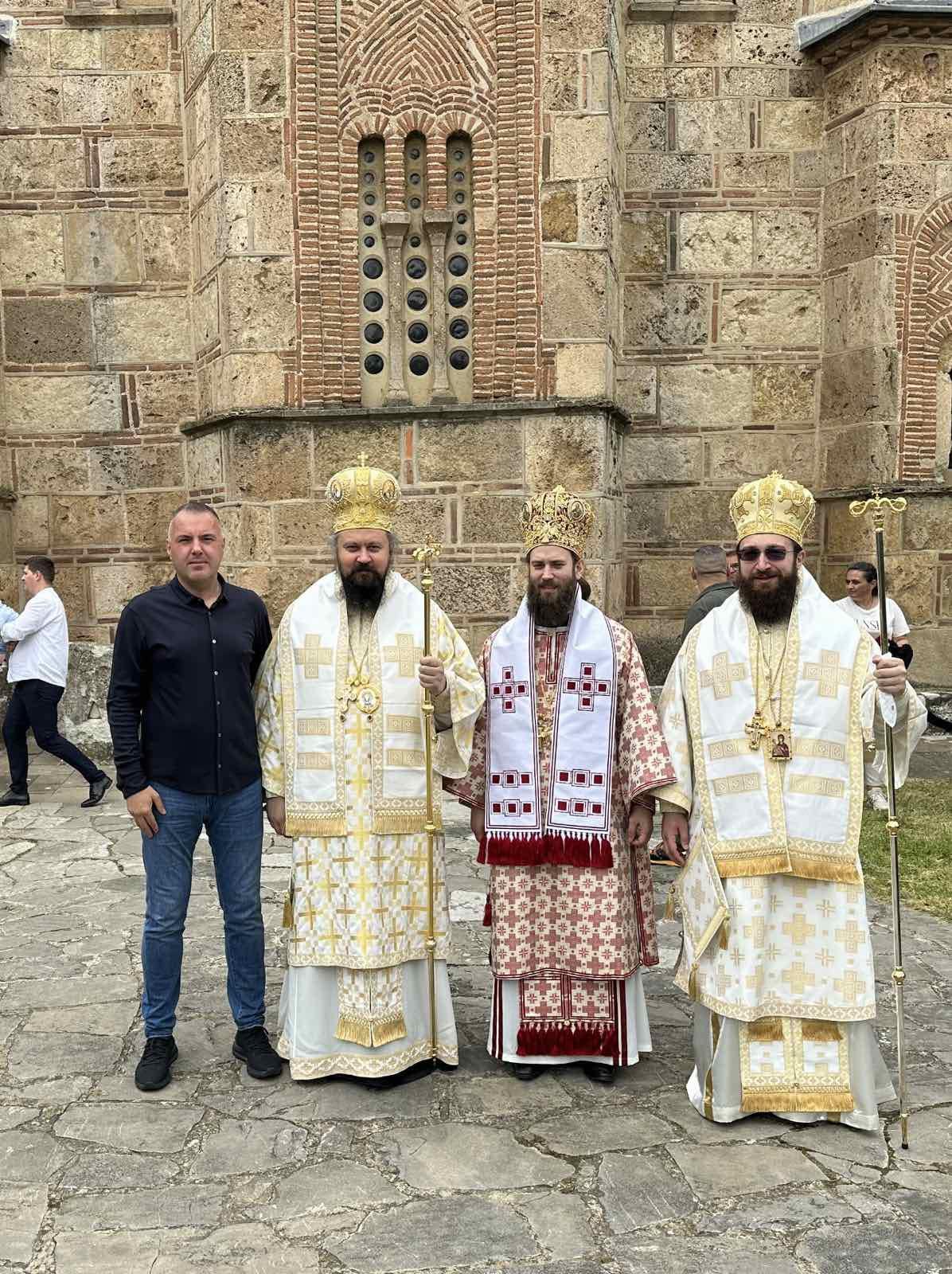 NA VELIKI SRPSKI PRAZNIK VIDOVIĆ SE OGLASIO SA KOSOVA "Ono je simbol slobode, otpora okupatoru i suština srpskog nacionalnog bića. Na ponos mi je danas biti ovdje"