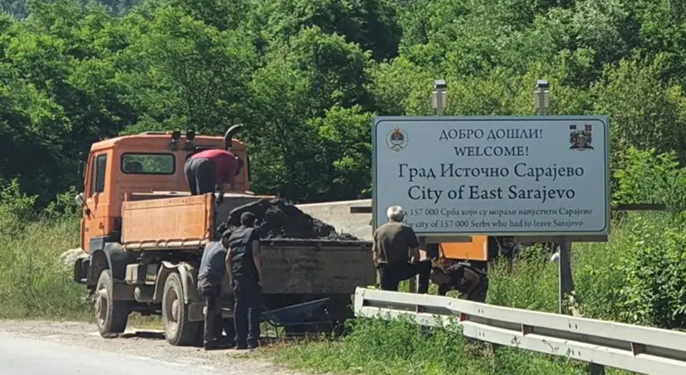 NI NAKON 30 GODINA KOMISIJA NE RADI Oglasio se RUGIPP: Nije moguće tačno utvrditi na čijoj teritoriji se nalazila skinuta tabla