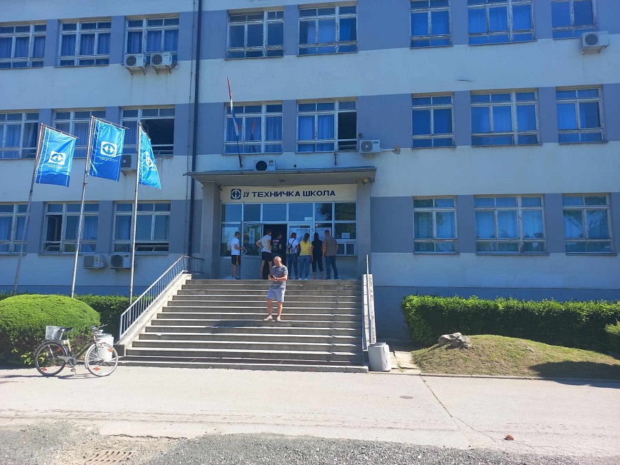 PUNE UČIONICE NA JESEN Jagma đaka za zanimanjima metalske struke