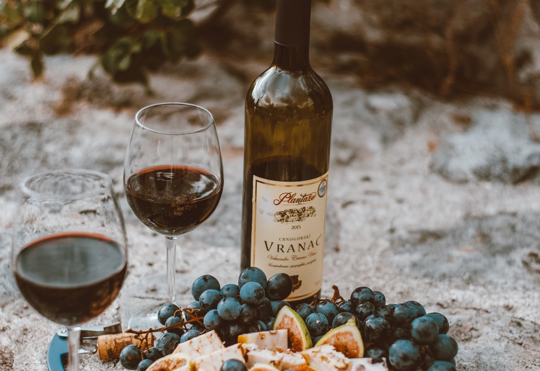 VINARIJE SE OTIMAJU ZA FLAŠE Kriza na tržištu stakla i pampura, cijene otišle u nebo, poskupljuje i vino
