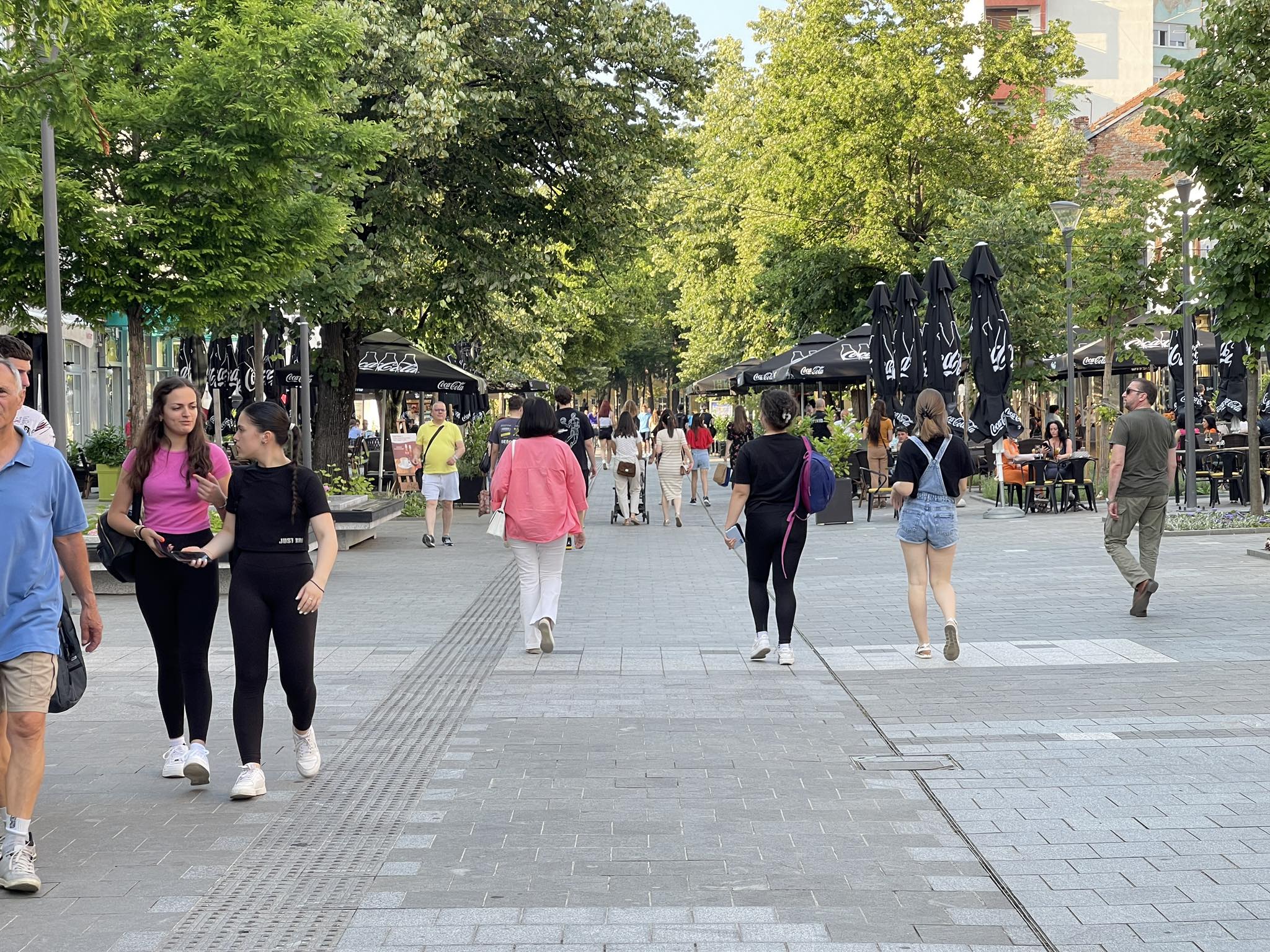SIT GLADNOG NE RAZUMIJE 12 odsto ukupnog stanovništva u BiH nema siguran topli obrok