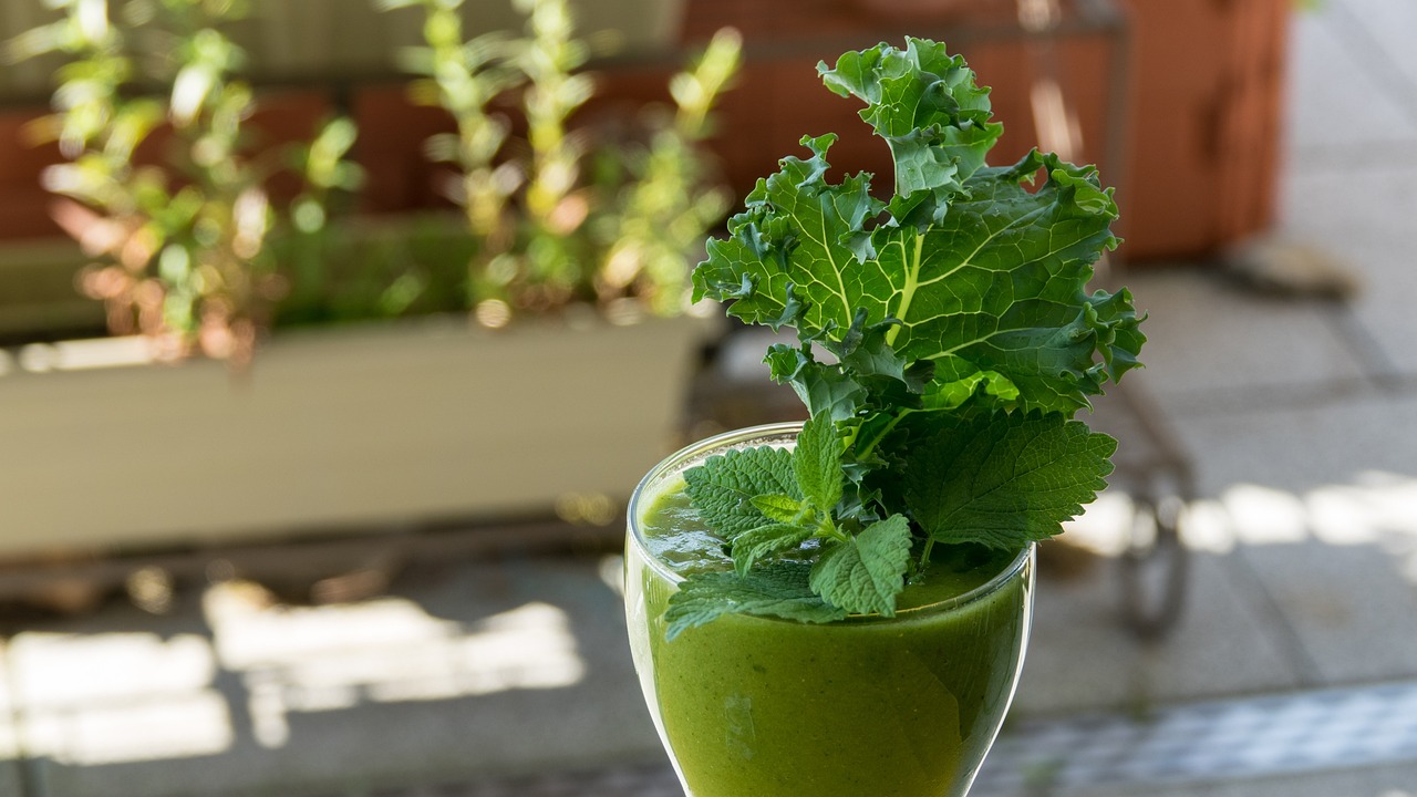 PROBUDITE SE ZA ČAS! Vitaminski zeleni detoks napitak će vam biti bolji i od kafe