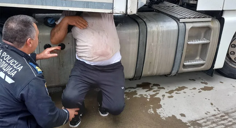 DRAMA NA GRANIČNOM PRELAZU U hladnjači pokušao prošvercovati Turke (FOTO)