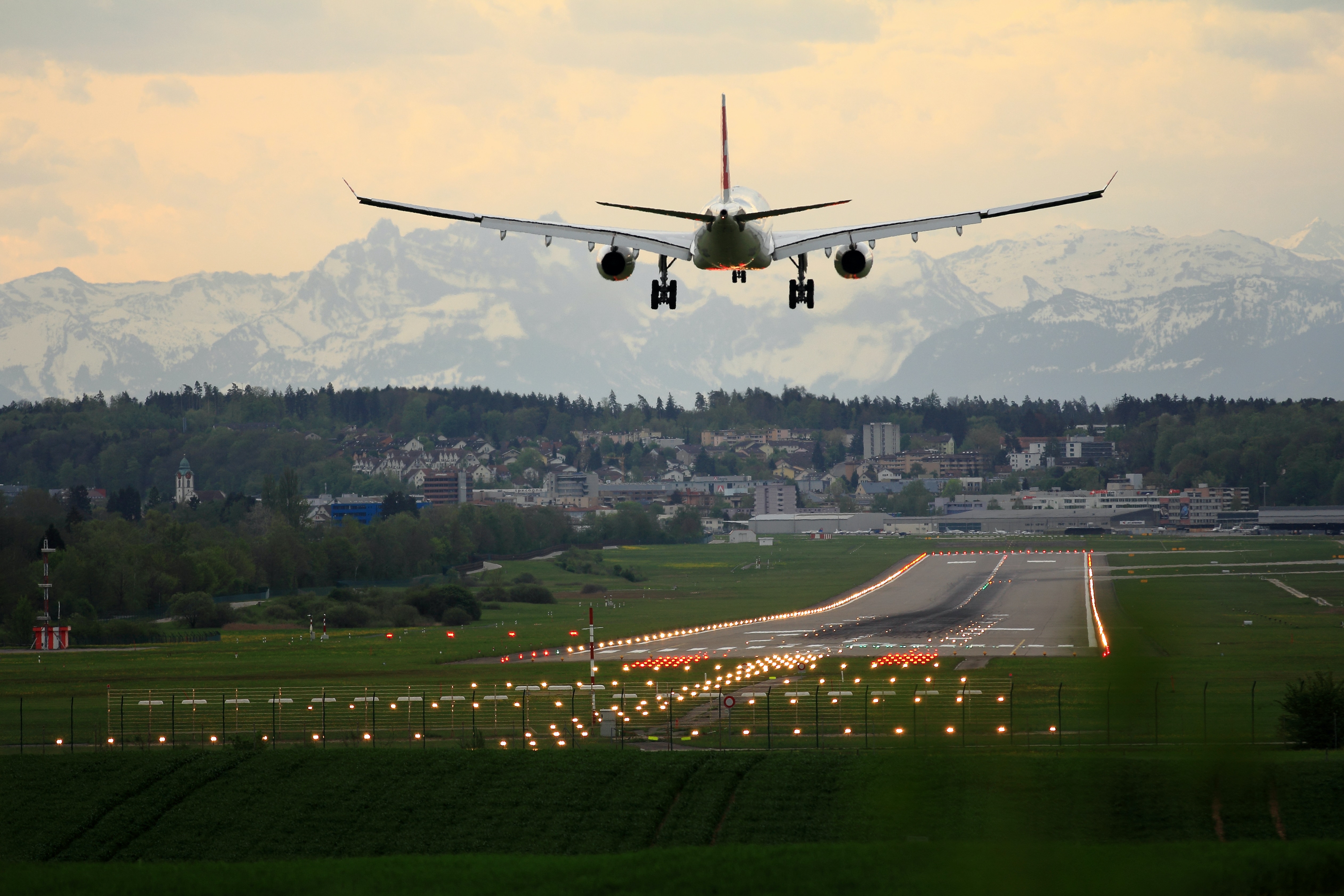 PAO AVION U RUSIJI Poginuli svi putnici i članovi posade