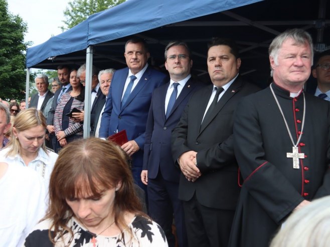 STEVANDIĆ U MAUTHAUZENU: Slava precima nauk potomcima, neuništiv smo narod (FOTO)