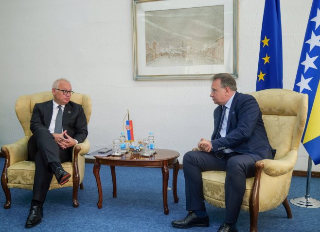 VESIĆ SA NIKŠIĆEM U SARAJVU: Podrška projektima i dogovorima