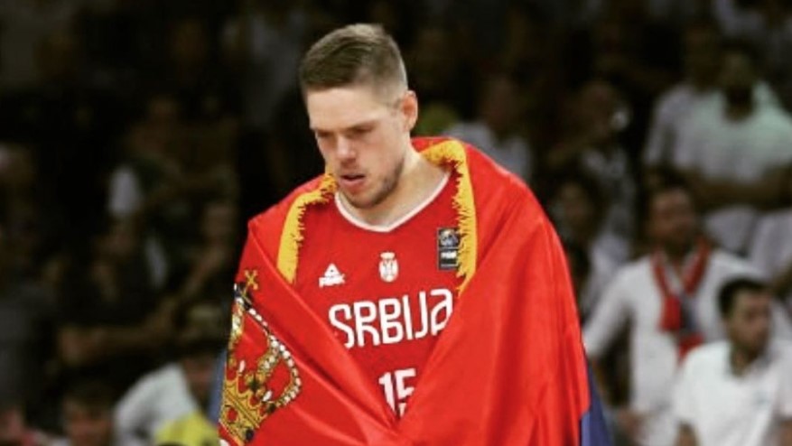 ŠTIMAC BIJESAN ZBOG SNIMKA SA KALEMEGDANA! "Žao mi je što nisam bio tu kad je udarao djecu!"
