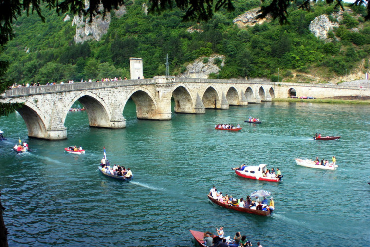 PROMOCIJA PRIRODNIH LJEPOTA I RIJEKE DRINE "Višegradska regata" okupila 400 učesnika