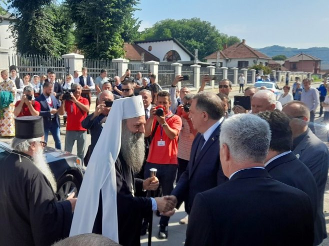 Patrijarh Porfirije u Bratuncu na obilježavanju 31 godine od stradanja srpskog naroda srednjeg Podrinja i Birča