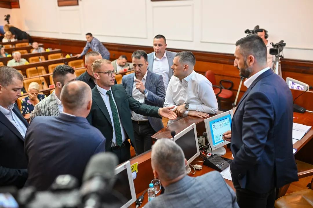 Sjednica kasnila, odbornici pili kafu, a evo šta predlaže Stanivuković