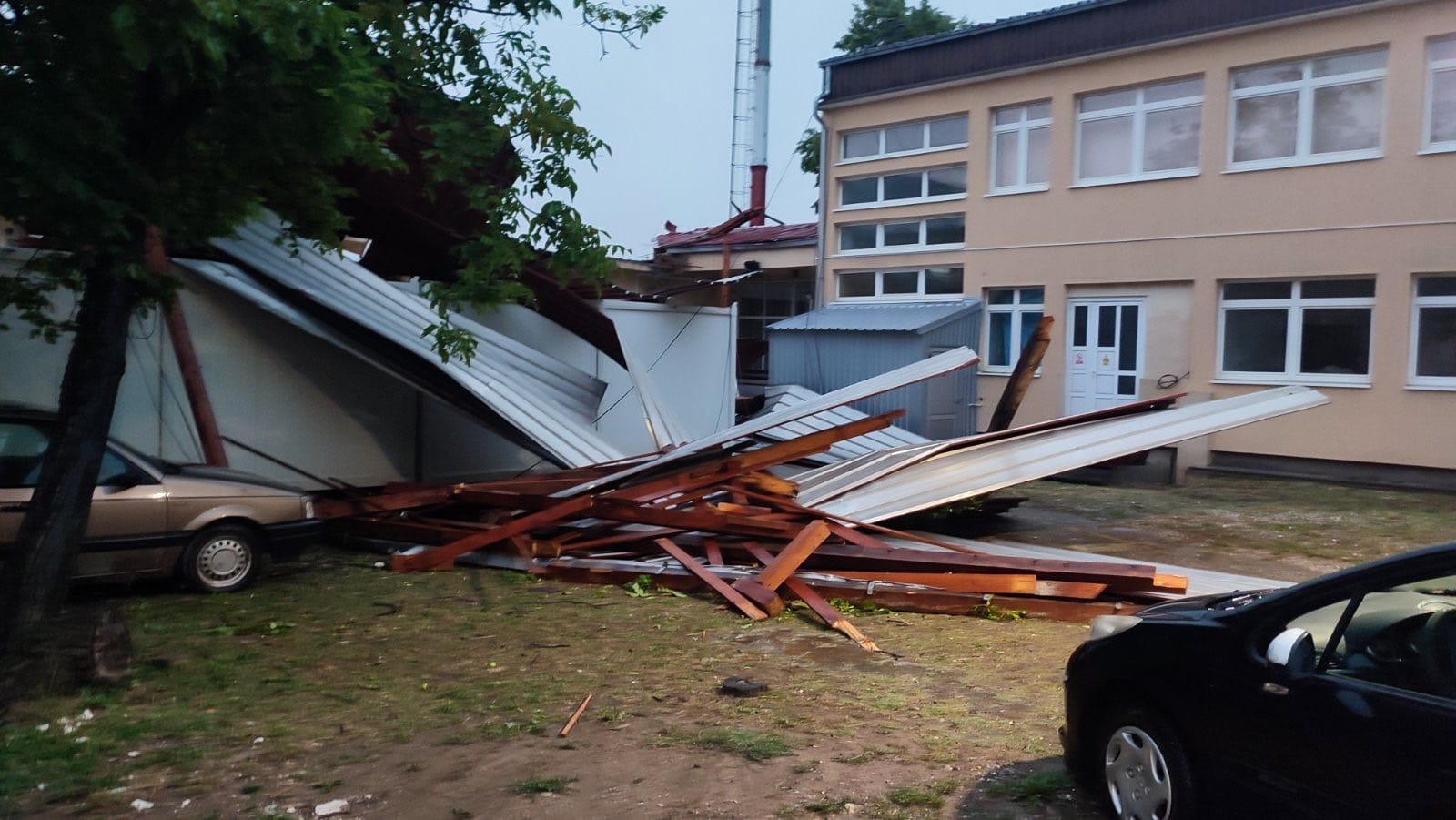 Višemilionska šteta u Bijeljini nakon strašnog nevremena