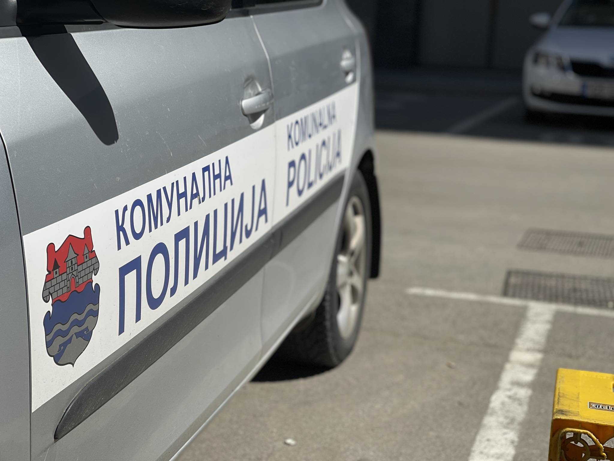 Vrijeđao komunalnog policajca i oteo mu zapisnik: Intervenisala i policija u Gradiški