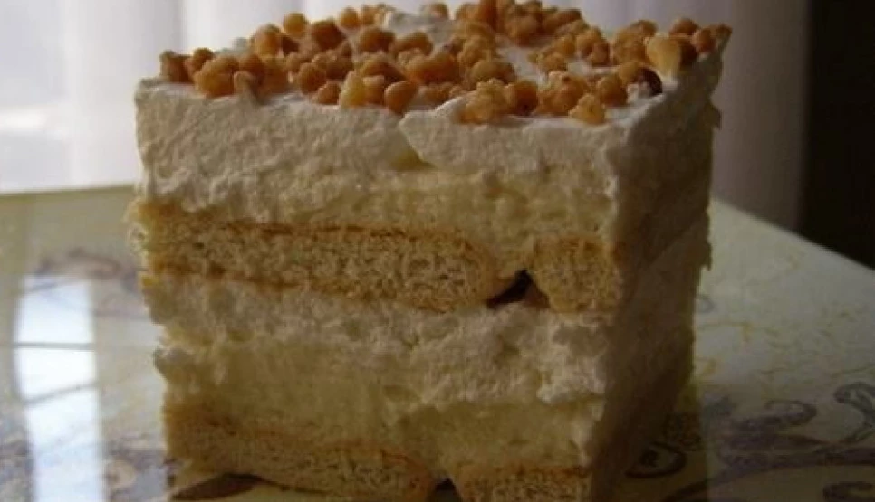 GRIZ KOCKE BEZ PEČENJA Kremasti kolač koji se napravi za 20 minuta, savršen vikend desert