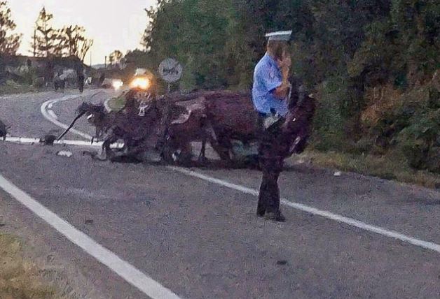DETALJI UDESA NA PUTU BIJELJINA - ZVORNIK Povrijeđena oba vozača, automobili smrskani (FOTO)
