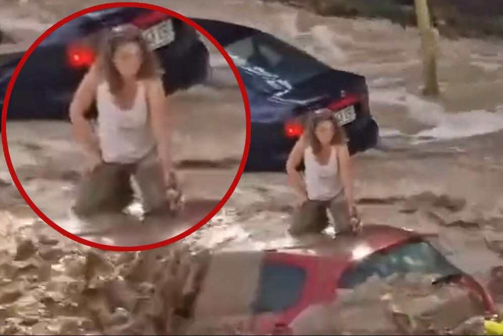 OVAKVO NEVRIJEME ŠPANIJA NE PAMTI Bujica nosi ljude zarobljene u automobilima, prolaznici nemoćno gledaju (VIDEO)