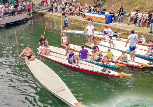 SUTRA ZAVRŠAVA „LJETO NA VRBASU“ Pridružite se tradicionalnoj trci dajak čamaca