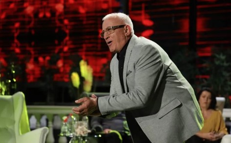 "BACAJU PARE NA MENE, A NIKO DA MUZE KOZE" Era Ojdanić i u osmoj deceniji pravi šou