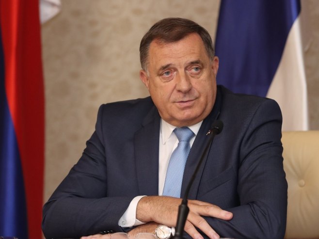 Dodik pozvao Srbe da glasaju za Trampa