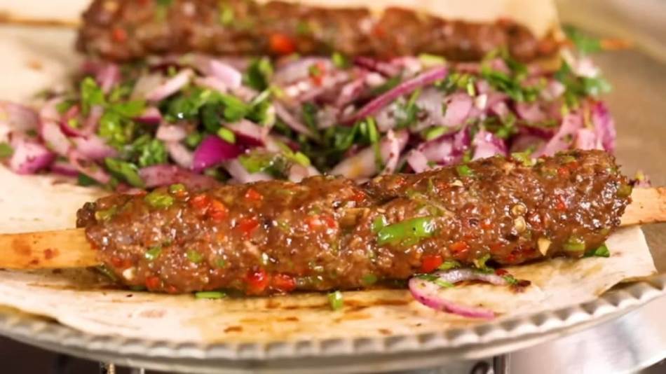 LEGENDARNI TURSKI KEBAB Lako kod kuće napravite pikantne ćevape