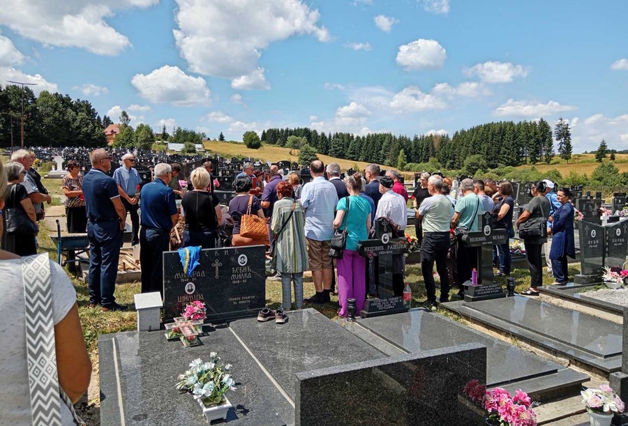 UBIJENI LOGORAŠ JADRANKO GLAVAŠ SAHRANJEN NA NOVOM ZEJTINLIKU Od njegove porodice više niko nije živ, kuća je pusta