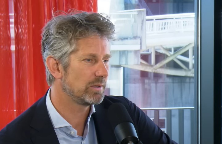 LEGENDARNI GOLMAN LOŠE Van Der Sar hitno primljen u splitsku bolnicu zbog krvarenja u mo