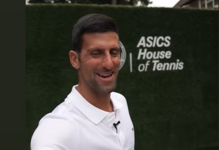 Nole se javio sa Vimbldona, poslao lijepu poruku i fotku sa starim prijateljem!