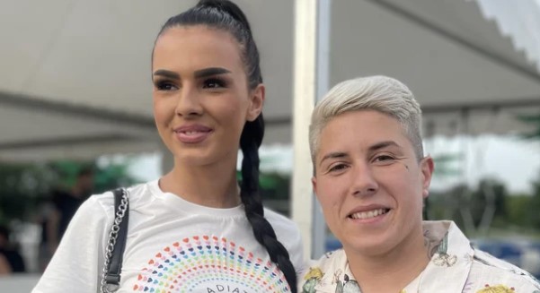 FOTKE IZ KREVETA UGLEDALE SVJETLOST DANA! Vruće scene Matore i Anite završile na internetu, evo kako provode jutro poslije vjeridbe! (FOTO)