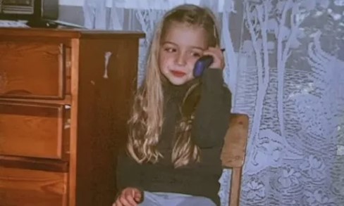 Djevojčica sa fotografije danas je jedna od najpopularnijih pjevačica na Balkanu, da li je prepoznajete?