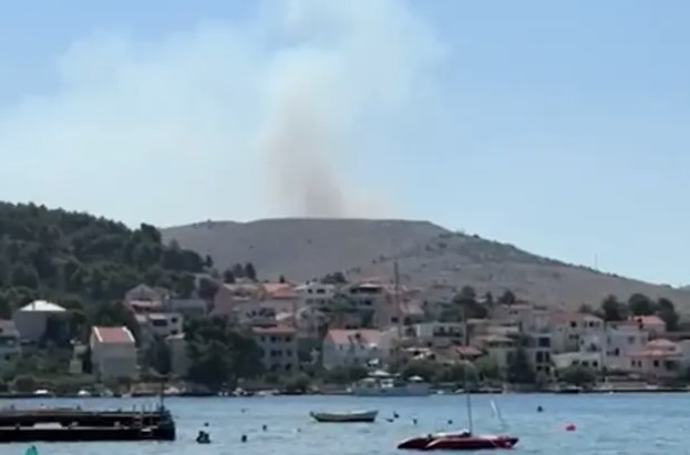 HRVATI NA NOGAMA Ponovo aktivan požar kod Grebaštice
