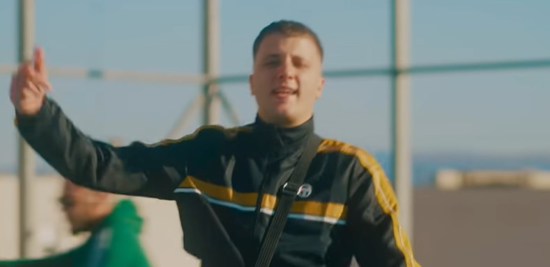 TREND SE PROŠIRIO I NA HRVATSKU Gršu gađali flašama iz publike, reper odmah odgovorio: Hoćeš da ti glavu iščupam!
