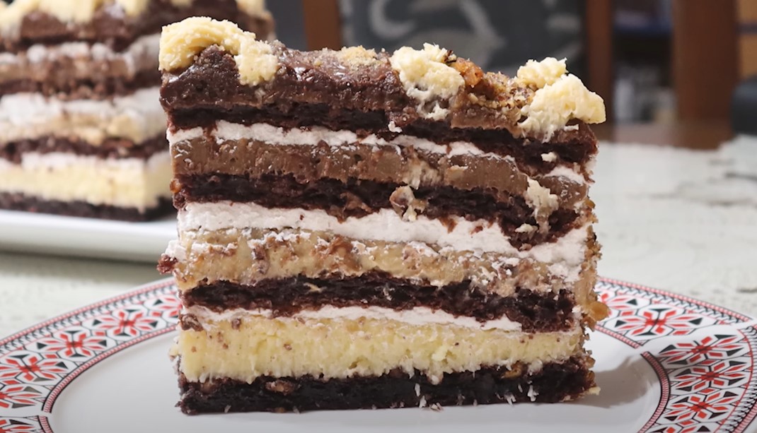GRANDISIMO TORTA Raskošna poslastica sa 4 različita fila - za svačiji ukus