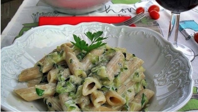 PRIJEDLOG ZA RUČAK Pasta sa tikvicama i gorgonzolom