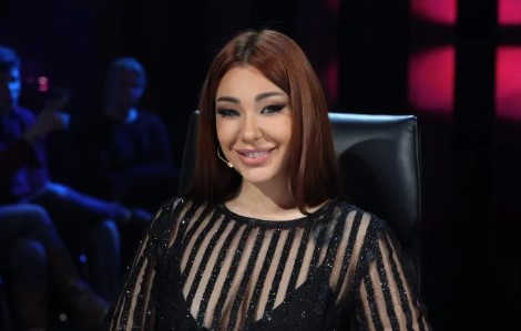 Sanja Vučić u šoku: Prija i Tea neočekivano uletjele na binu usred nastupa (VIDEO)