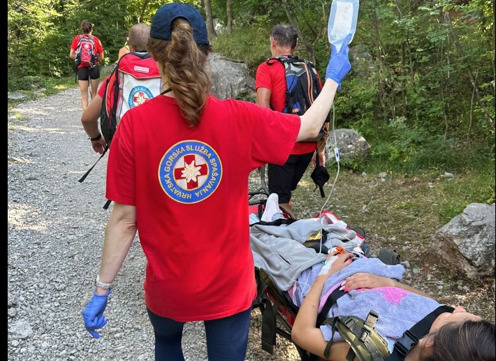OBRT U NEOBIČNOM SLUČAJU Djevojka koja se porodila u nacionalnom parku znala da je trudna, na odmoru bila sa novim dečkom