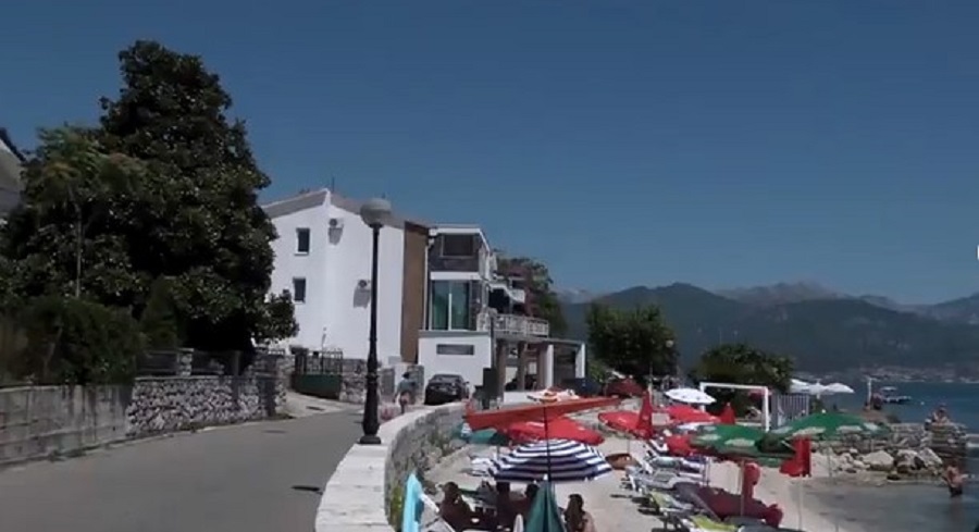 OVAKO IZGLEDA LUKS VILA MILOŠA BOJANIĆA U HERCEG NOVOM Nalazi se uz samu plažu, a evo na koliko je procijenjena (FOTO)