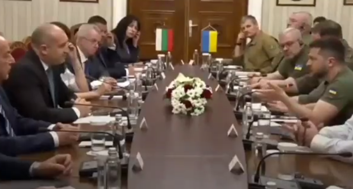 Zelenski izgubio kontrolu i napao bugarskog predsjednika: Snimatelji morali napustiti salu
