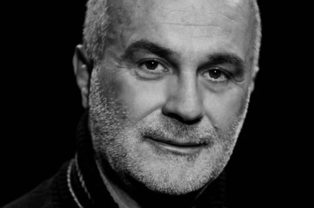 IGRAO JE I ŽIVIO SA TEATROM DO POSLJEDNJEG DAHA Poznati se opraštaju od Mirsada Tuke (FOTO)