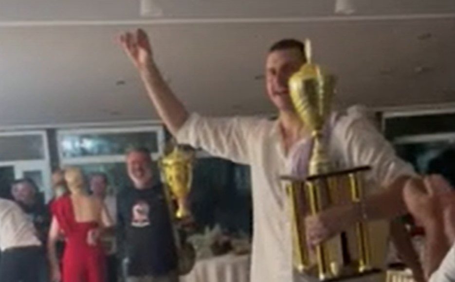 SVI SE PITAJU GDJE JE NAKON ŠTO JE ODUSTAO OD MUNDOBASKETA Nikola Jokić slavi trofej na trkama konja uz hit Ere Ojdanića (VIDEO)