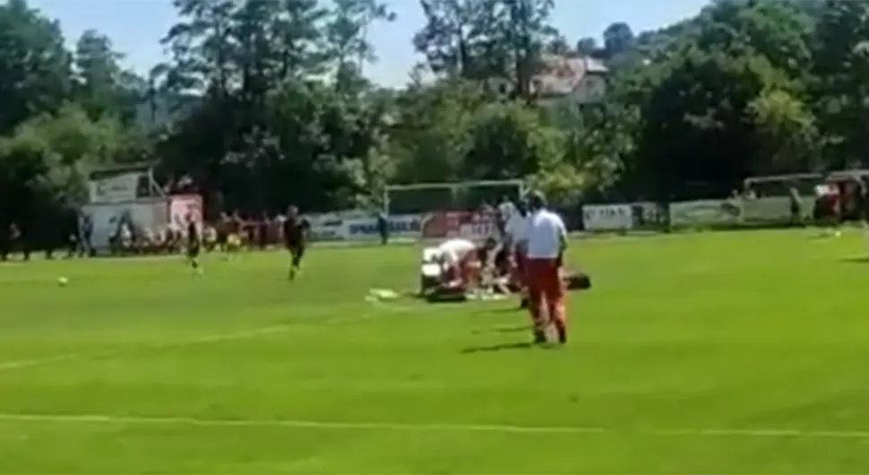 Bivšem fudbaleru Zvezde ljekari pružali pomoć 15 minuta na terenu