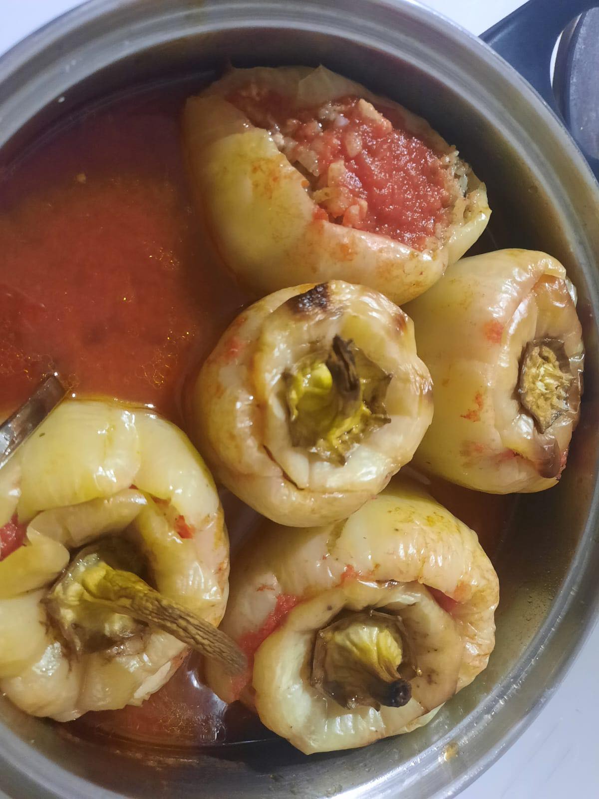 IDEJA ZA RUČAK Savršene punjene paprike sa krompirom i kajmakom